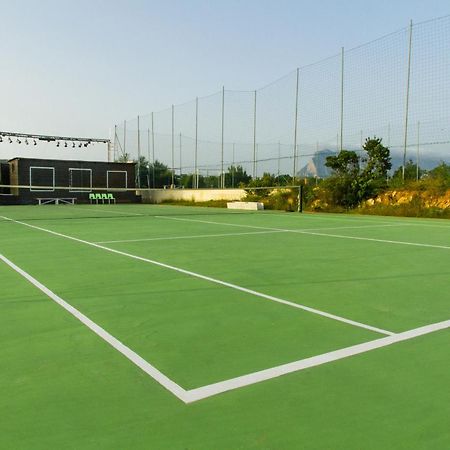 Grande Baia Resort & Spa San Teodoro  Exterior photo